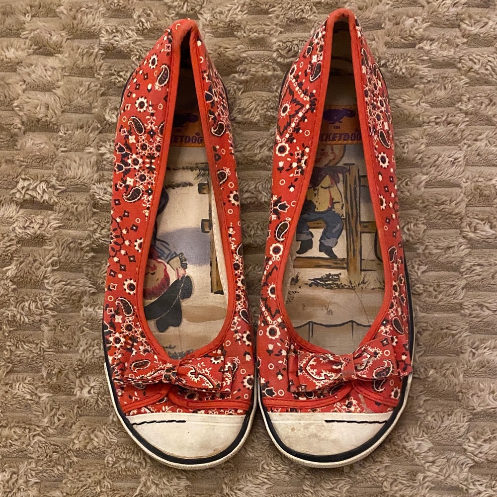 Rocket dog Red Bandana-Print Women's Ballet Flats - Picture 2 of 8